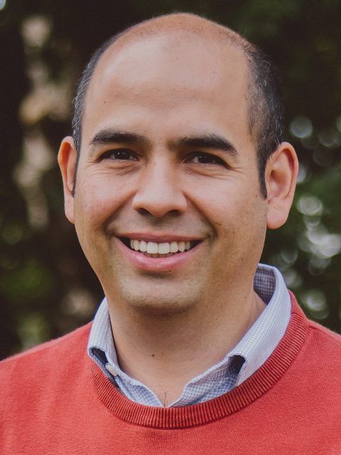 Photograph of Roberto Cavazos